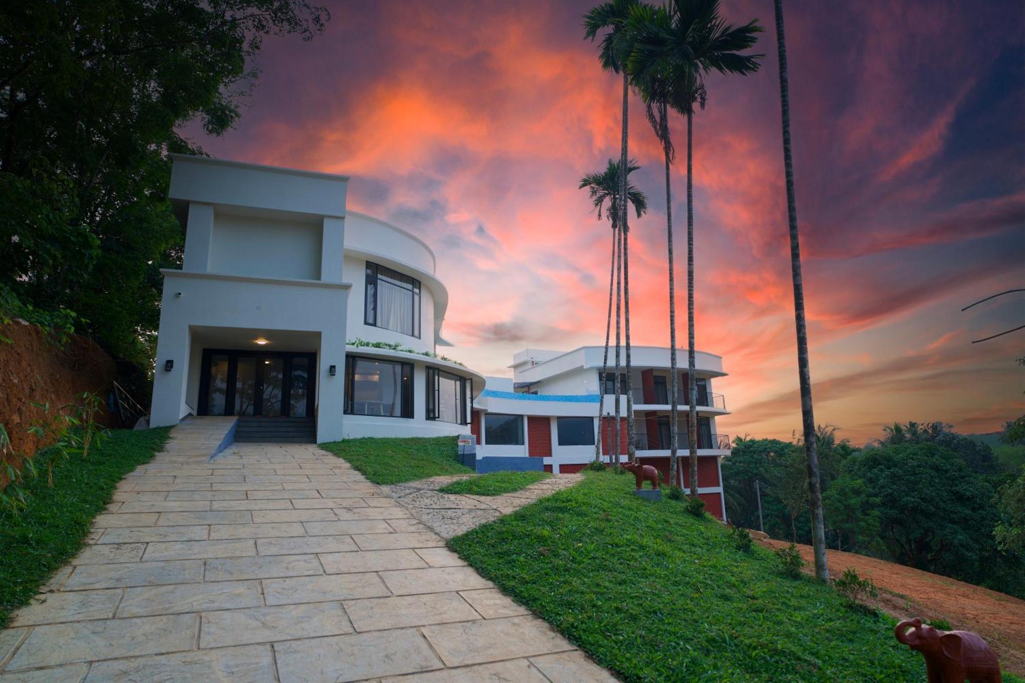 Serene Aqua Hills Kozhikode Hotel Mennanyam Exterior photo